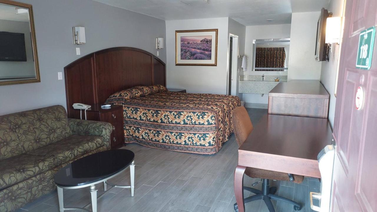 Regency Inn Norco Exterior photo